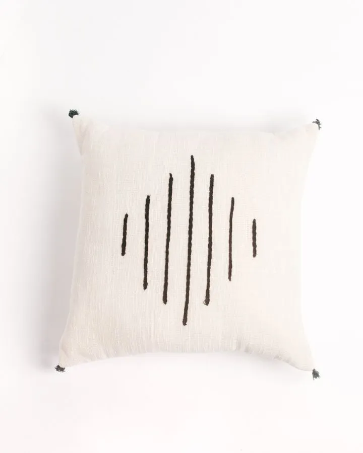 18" Hela Throw Pillow