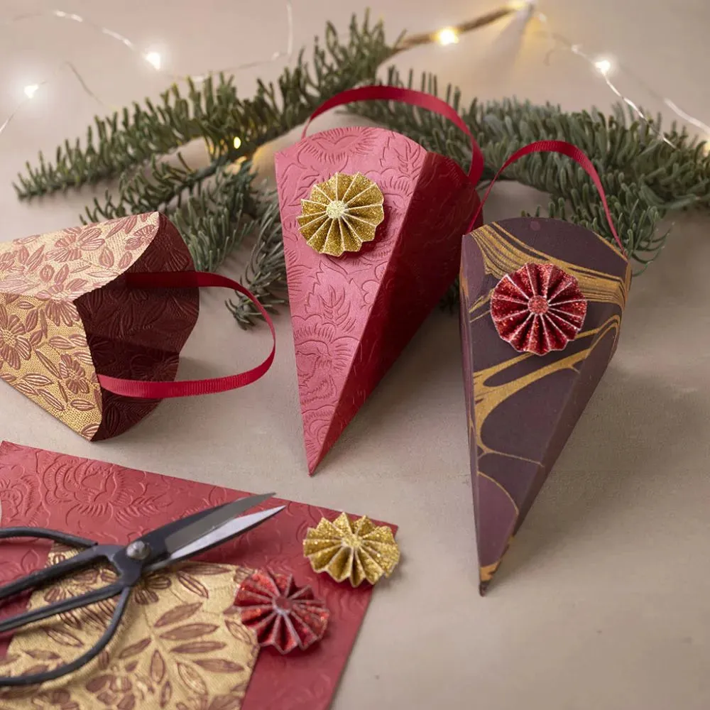 6 x Gold Glitter Paper Rosettes Self Adhesive 2 Assorted Sizes Christmas Decor