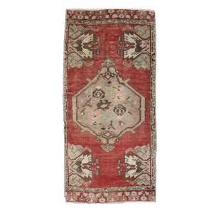 7364 Handwoven Vintage Rug 1’7x3'4