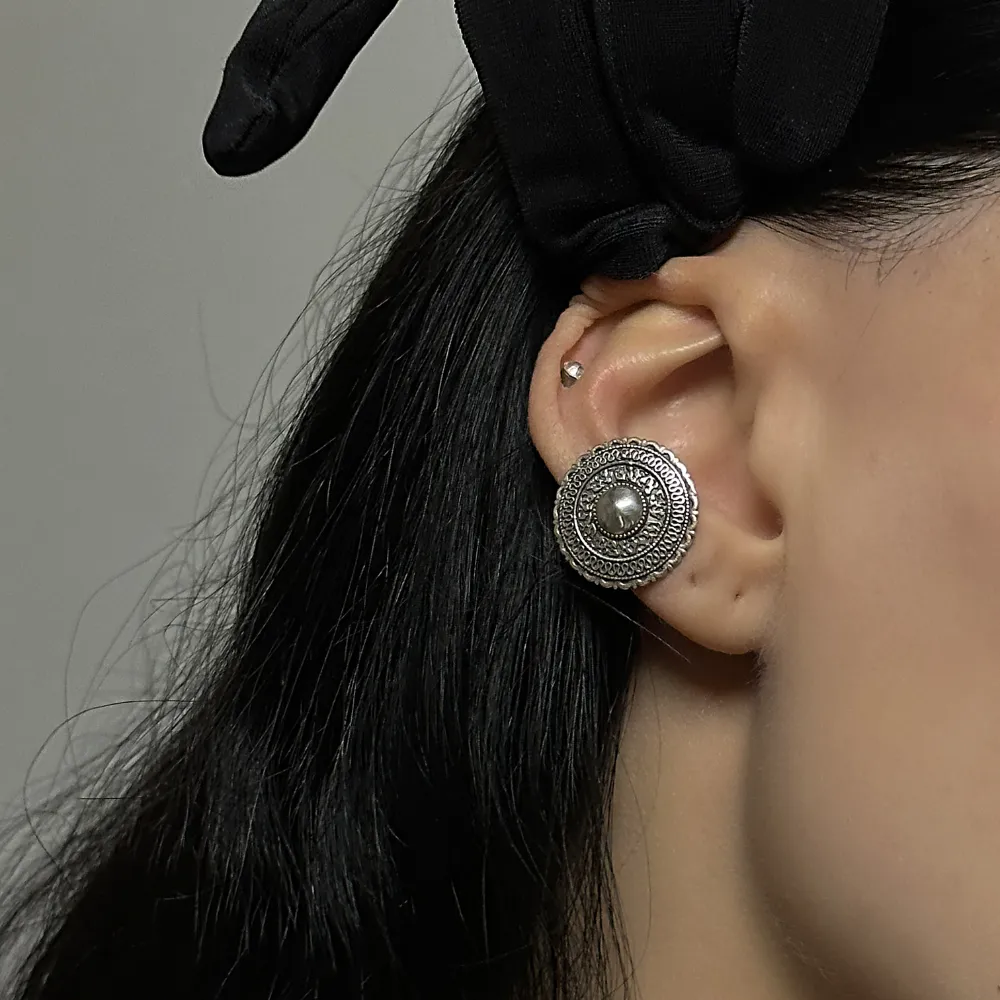 Aghbyur cuff
