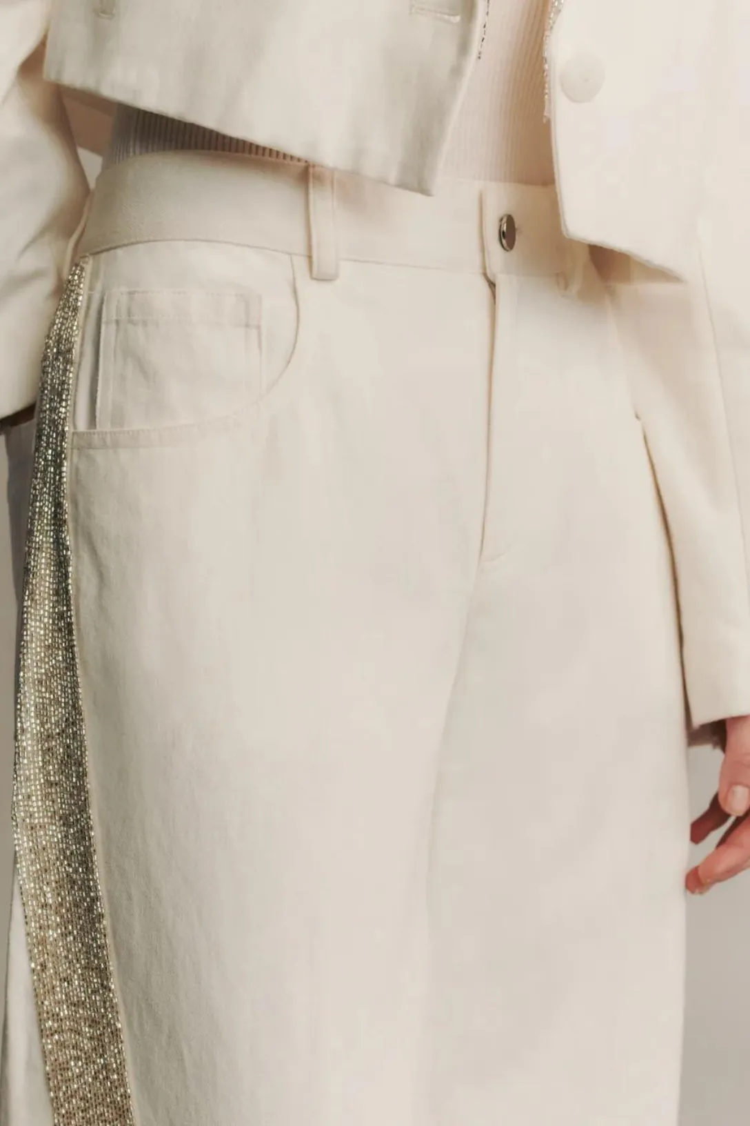 Almost Famous | White