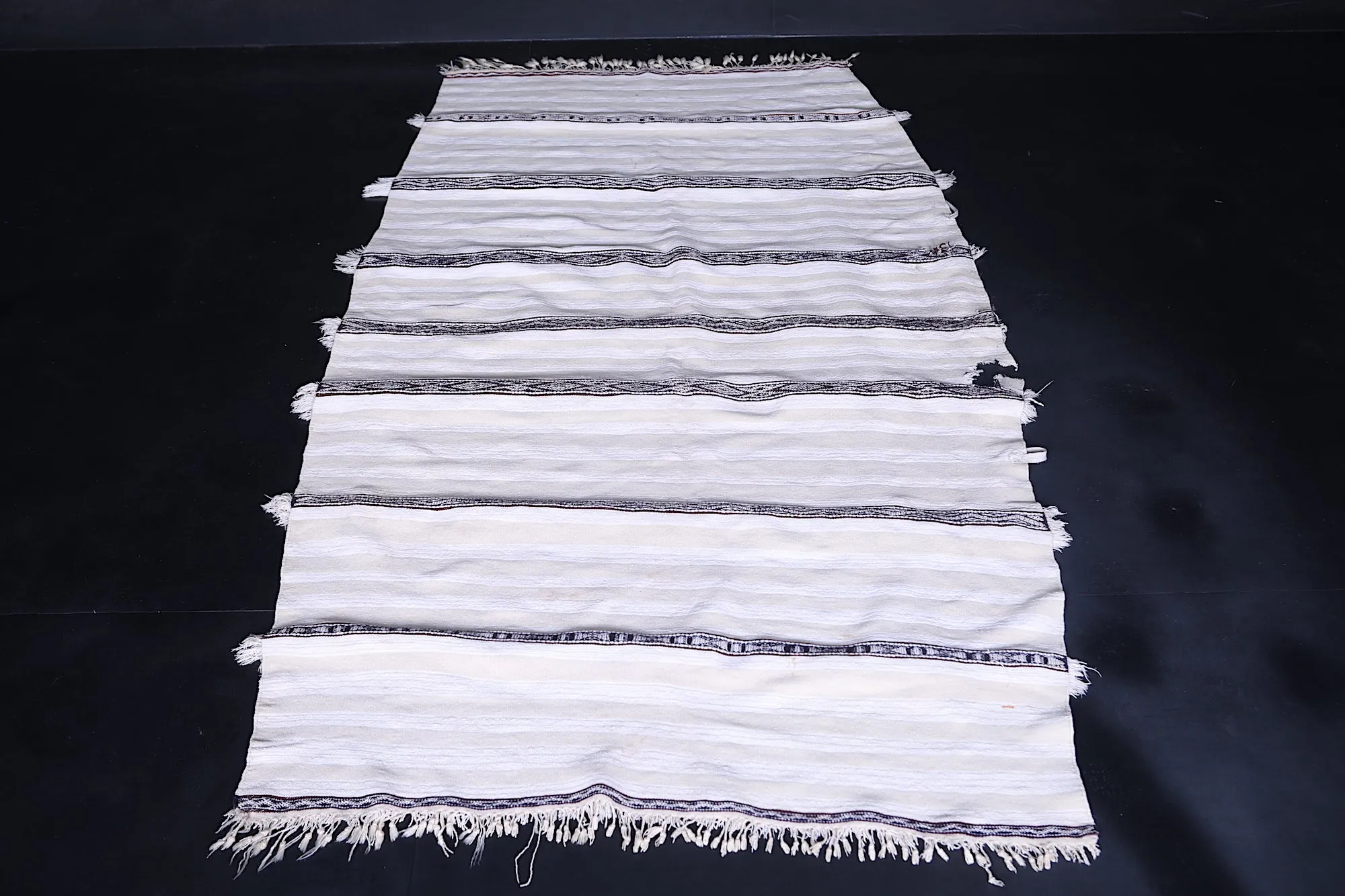 Berber Wedding Blanket Rug - 3.8 FT X 6.9 FT Traditional Handwoven Piece