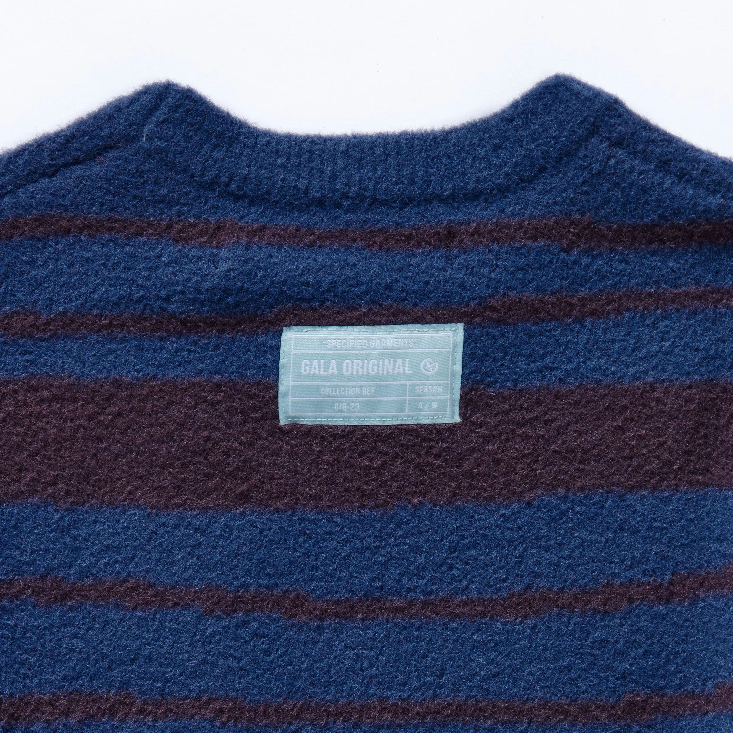 BLURR MOHAIR SWEATER (NAVY/MAGENTA)