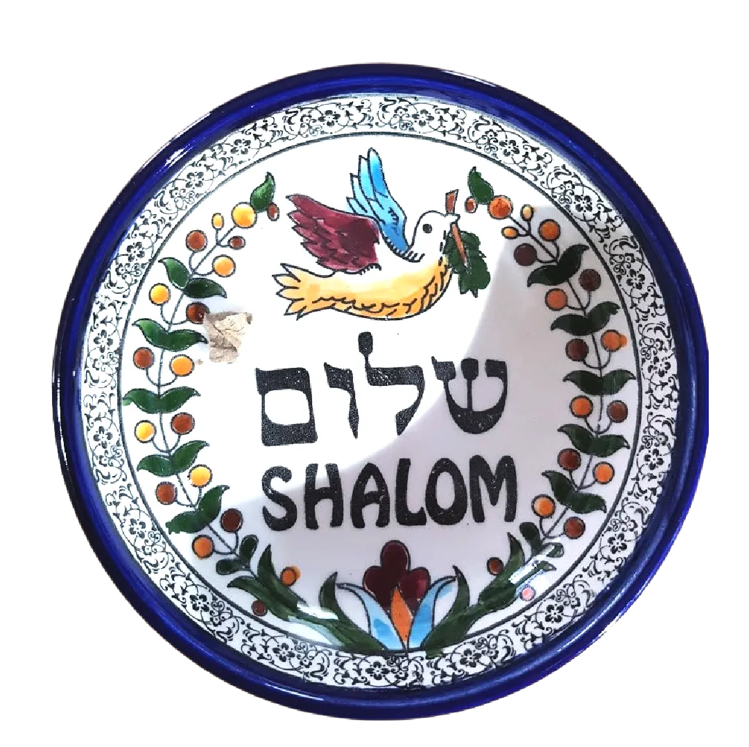 Ceramic bowls for serving or decoration. 14 cm