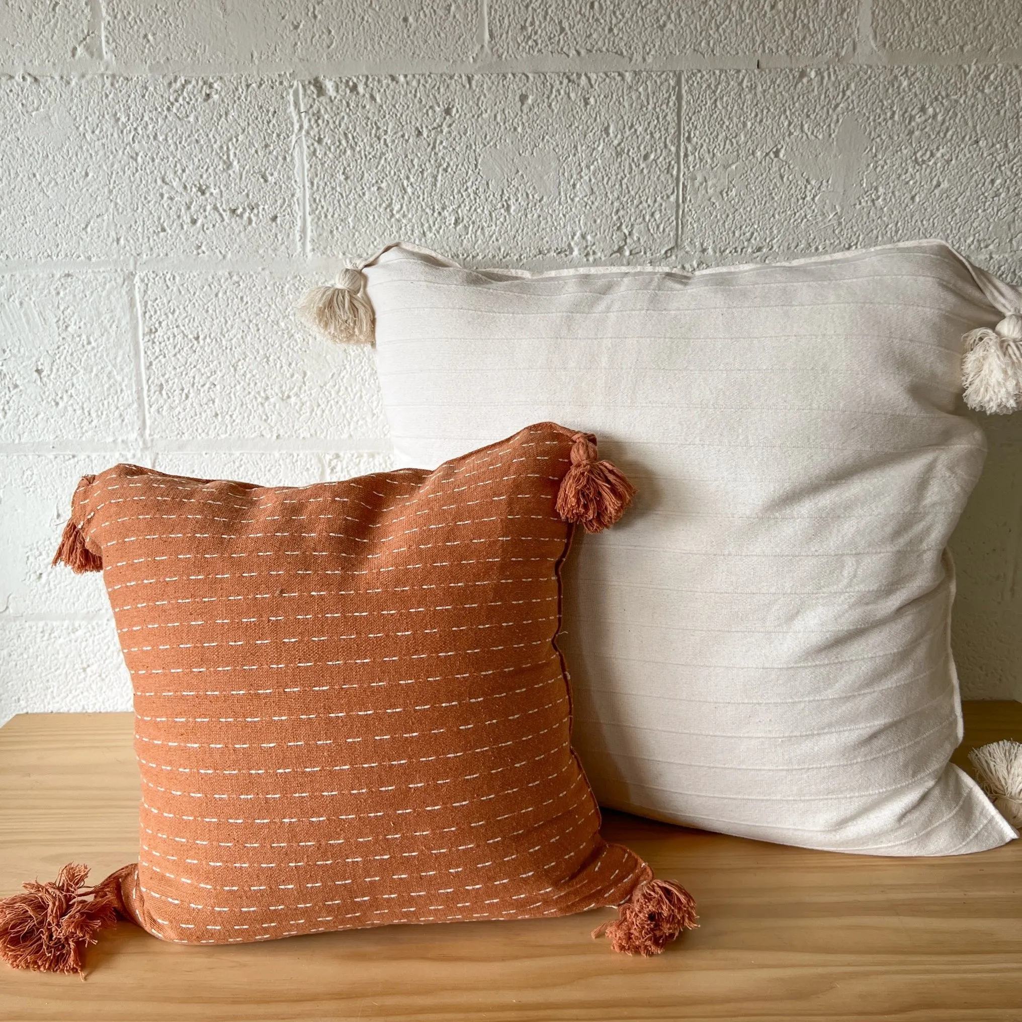Cotton Tassel Pillow № 1