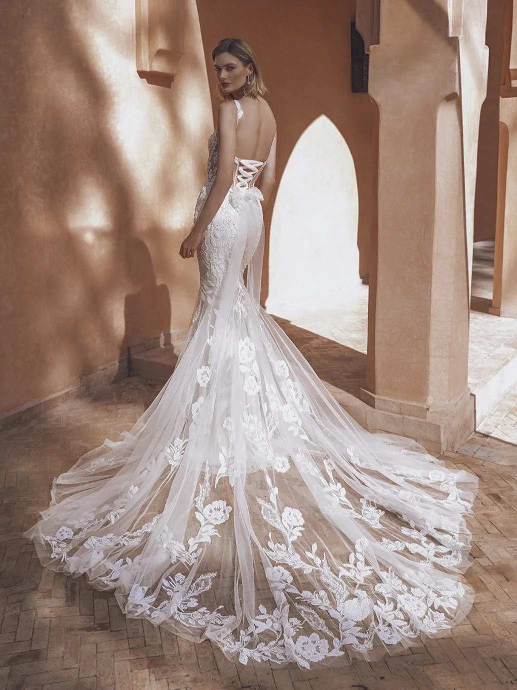 Enzoani: Ursuline (Clearance)
