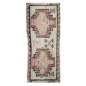 ER26 Handwoven Vintage Rug 1'6x3'9