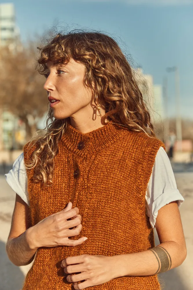 FRIDA Sleeveless Cardigan in Mohair and Silk