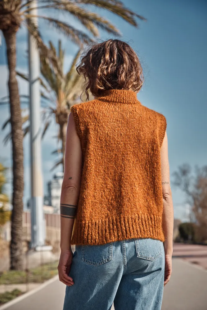 FRIDA Sleeveless Cardigan in Mohair and Silk