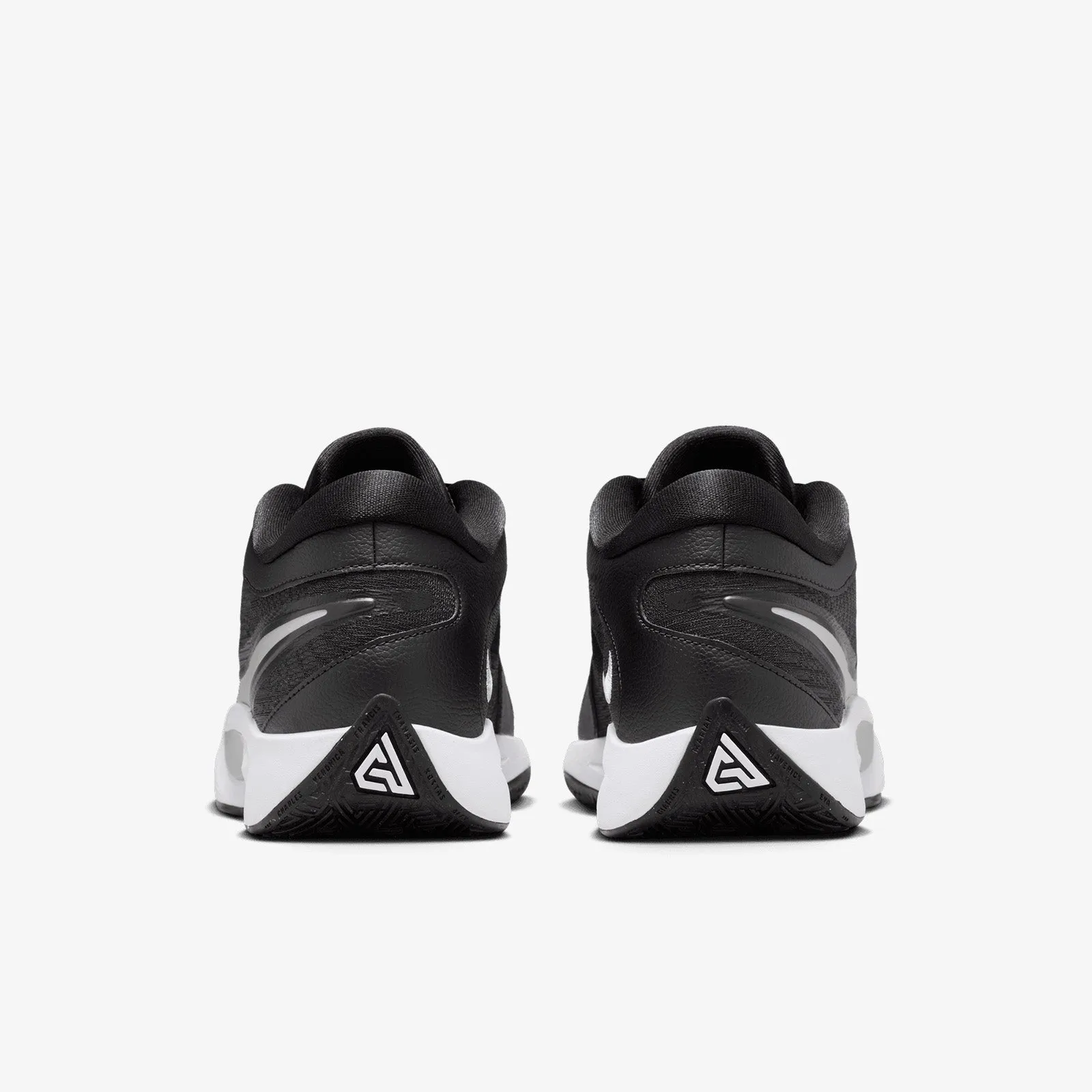 Giannis Freak 6 - Black/Silver/White/Gunsmoke