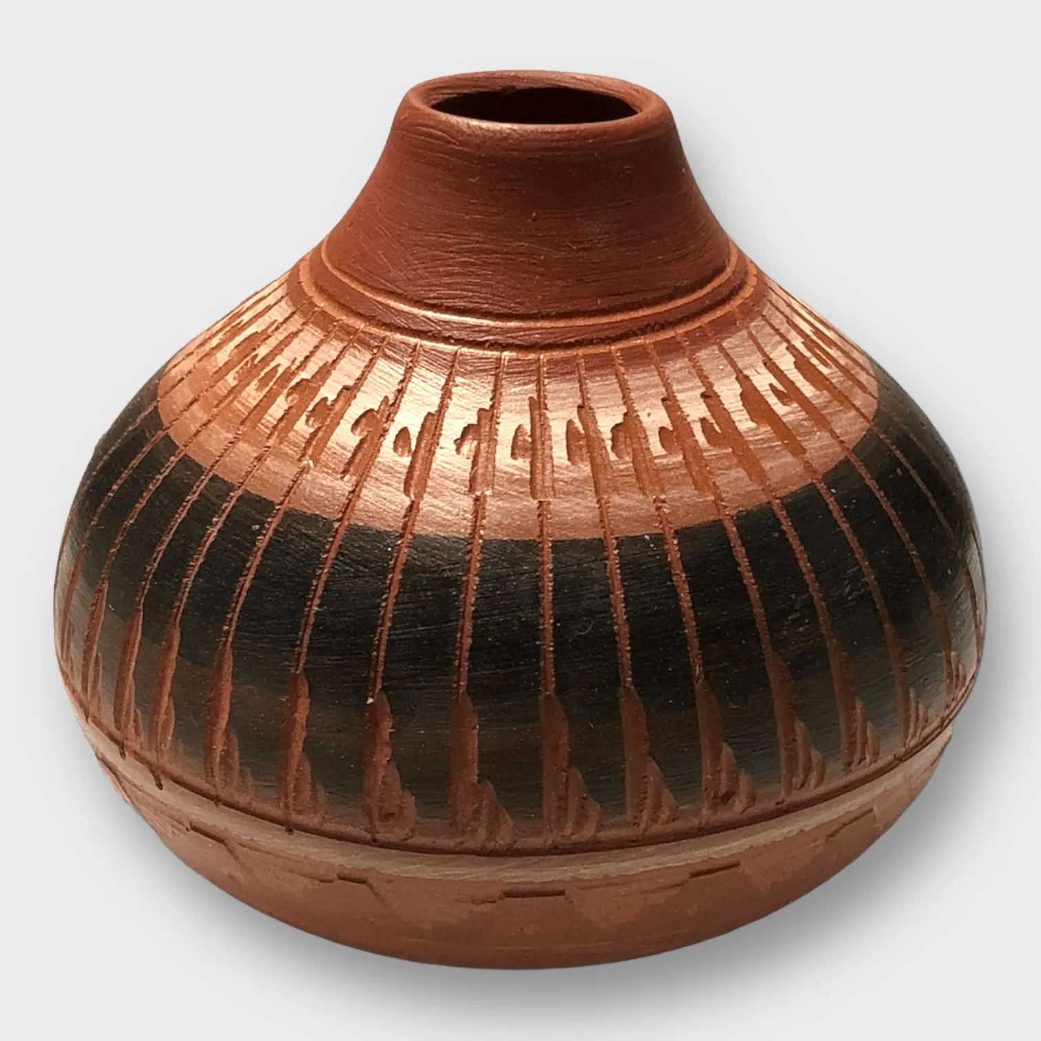 Handmade Indian Native Navajo Clay Etched Small Brown Bear Design Narrow Hole Oval Shape Pottery