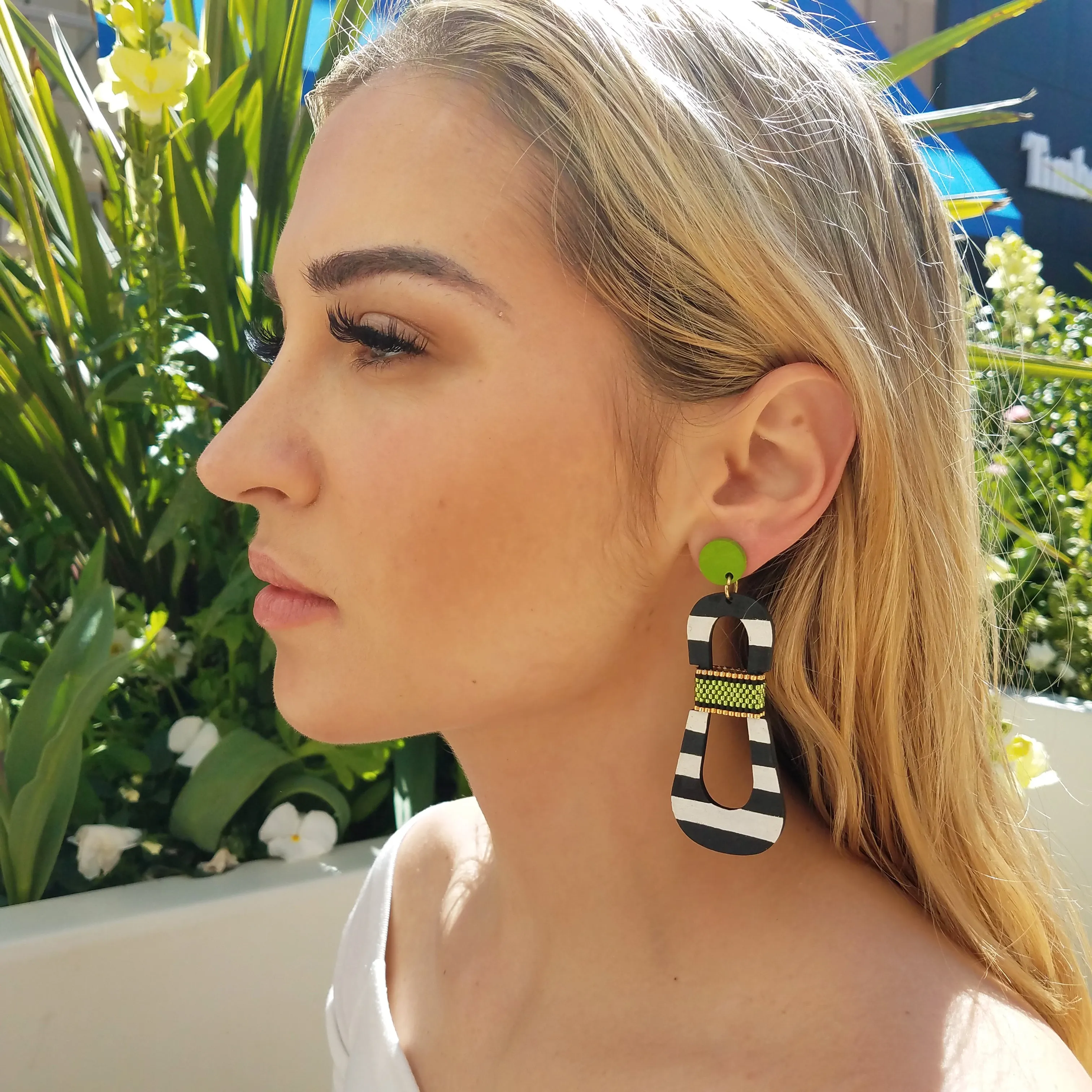 HOURGLASS EARRINGS | LIME