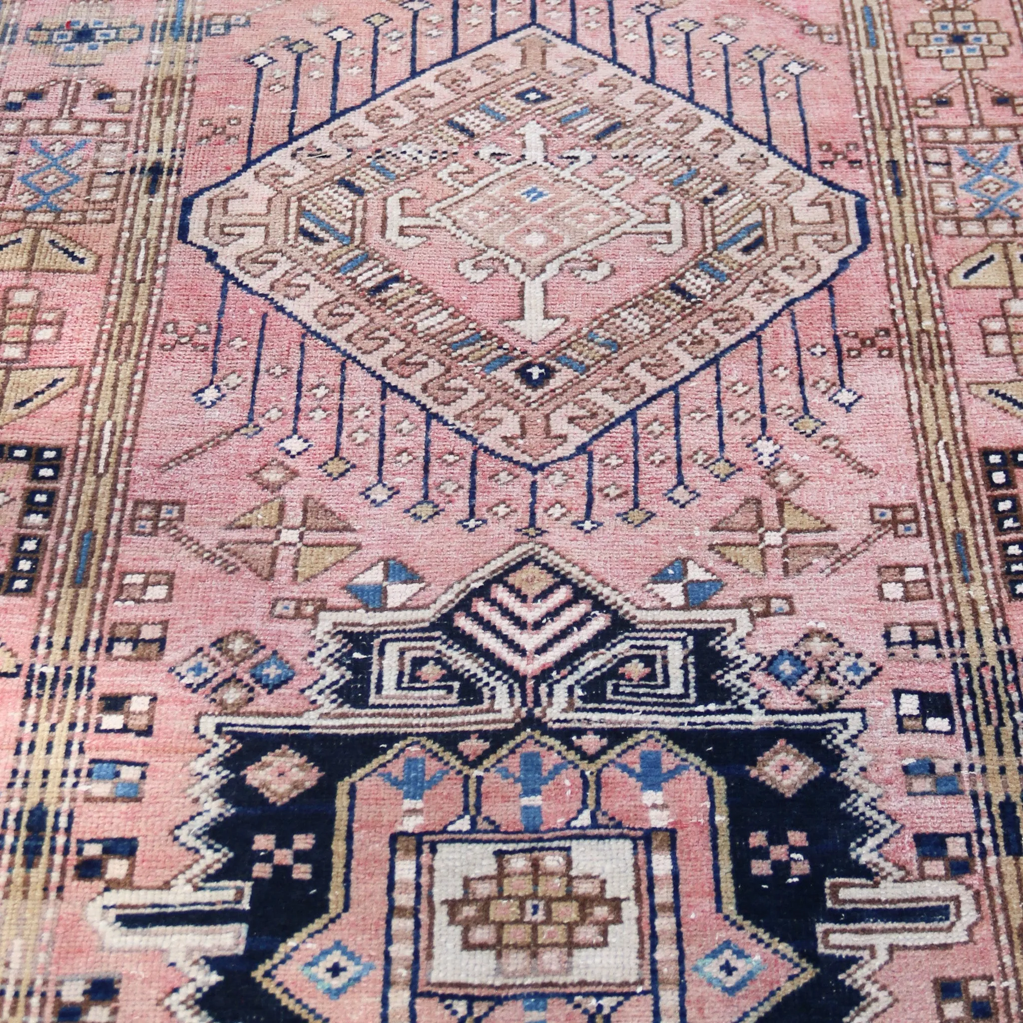 MA16 Handwoven Vintage Rug 3’1x11’4