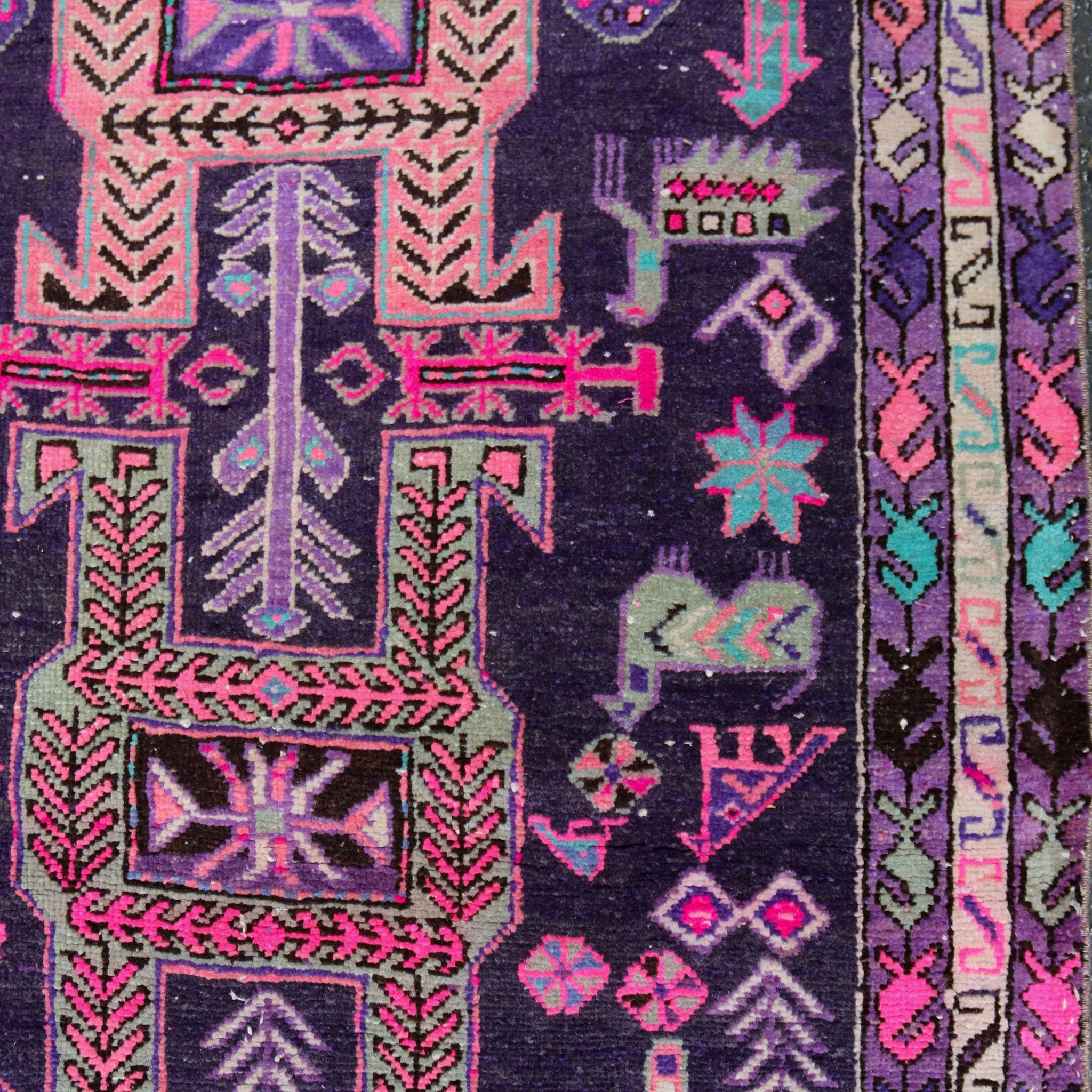 MA54 Handwoven Vintage Rug 3'7x9'10