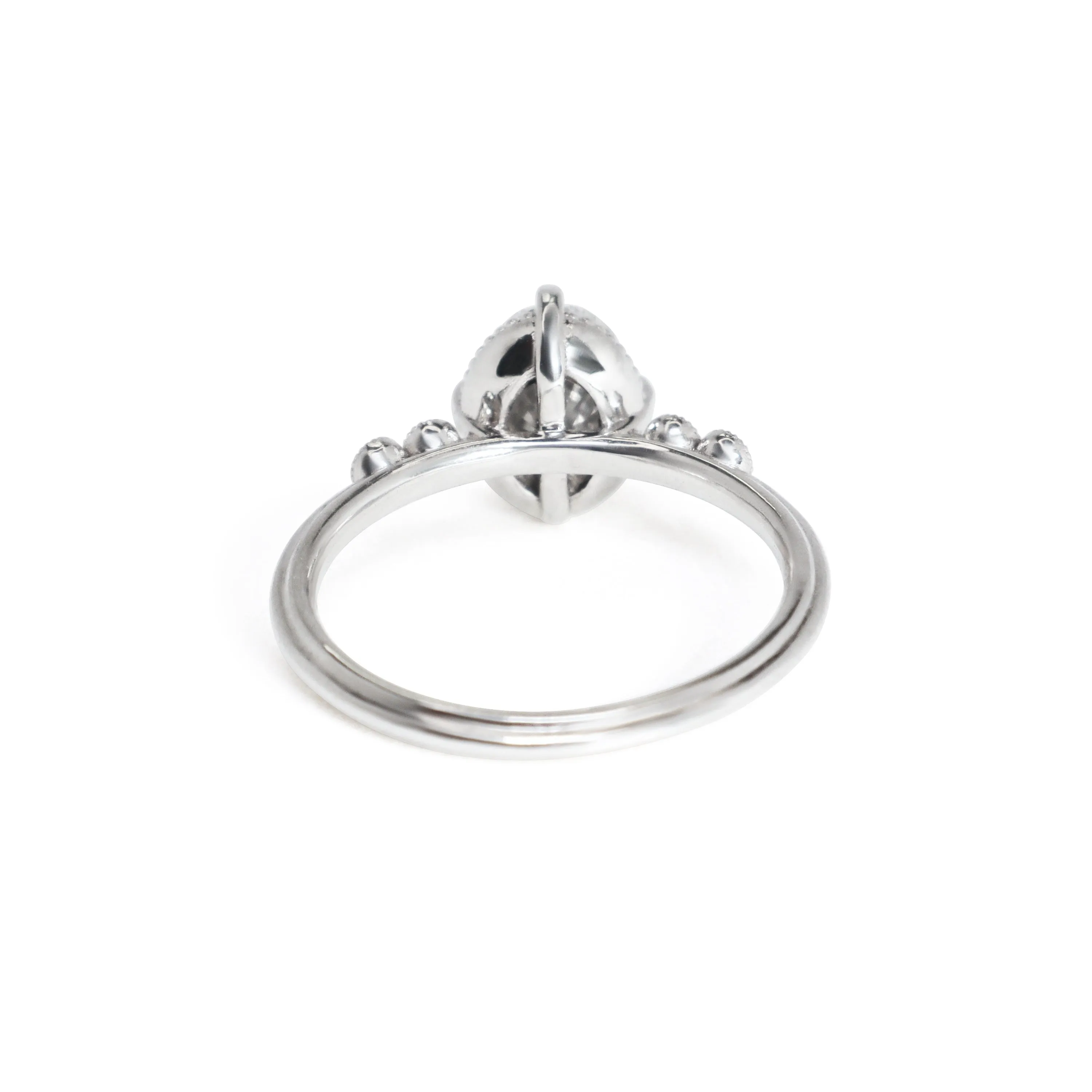 Mariposa Oval Moissanite Engagement Ring Size 6
