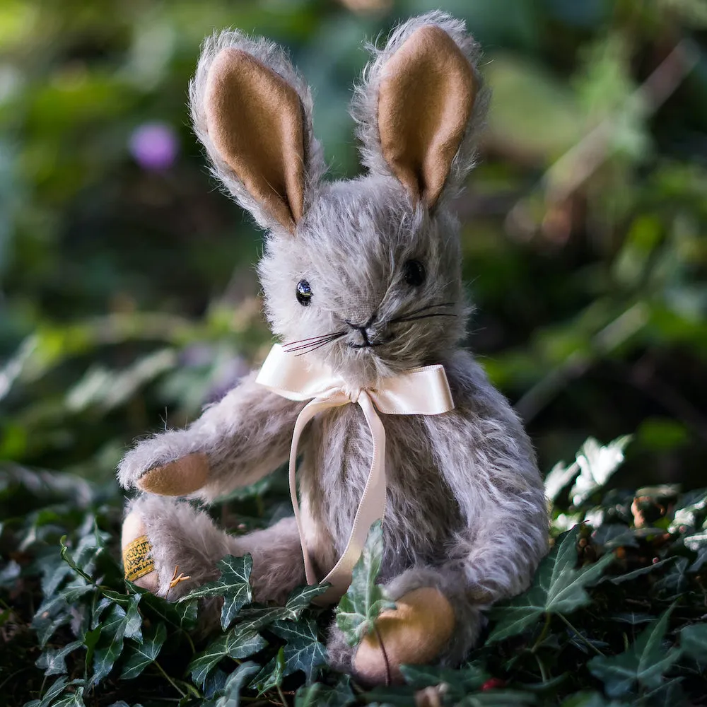 Merrythought Great British Soft Toy - Binky Bunny