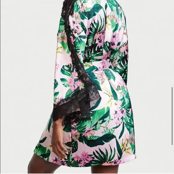 NWT Victoria’s Secret tie robe kimono pajama tropic paradise lace