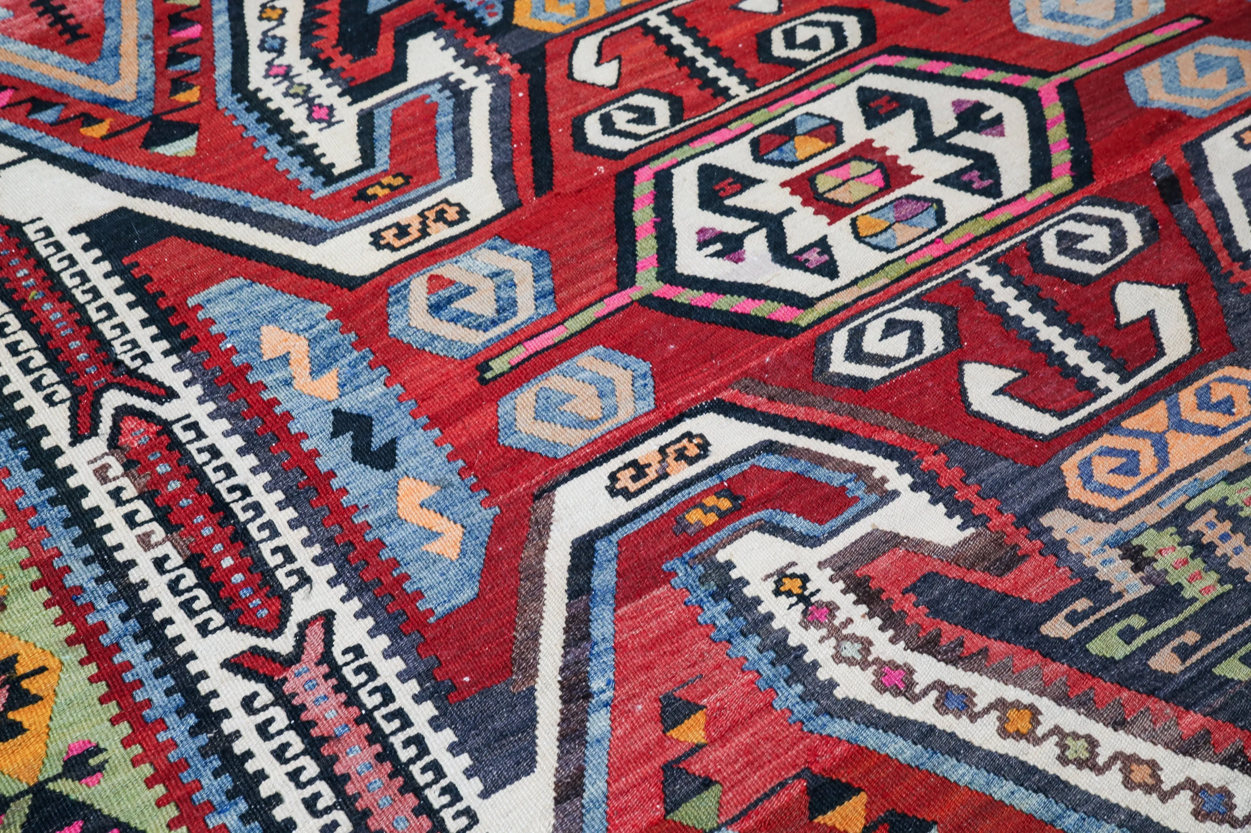 Old Corum Kocboynuzlu Kilim Rug