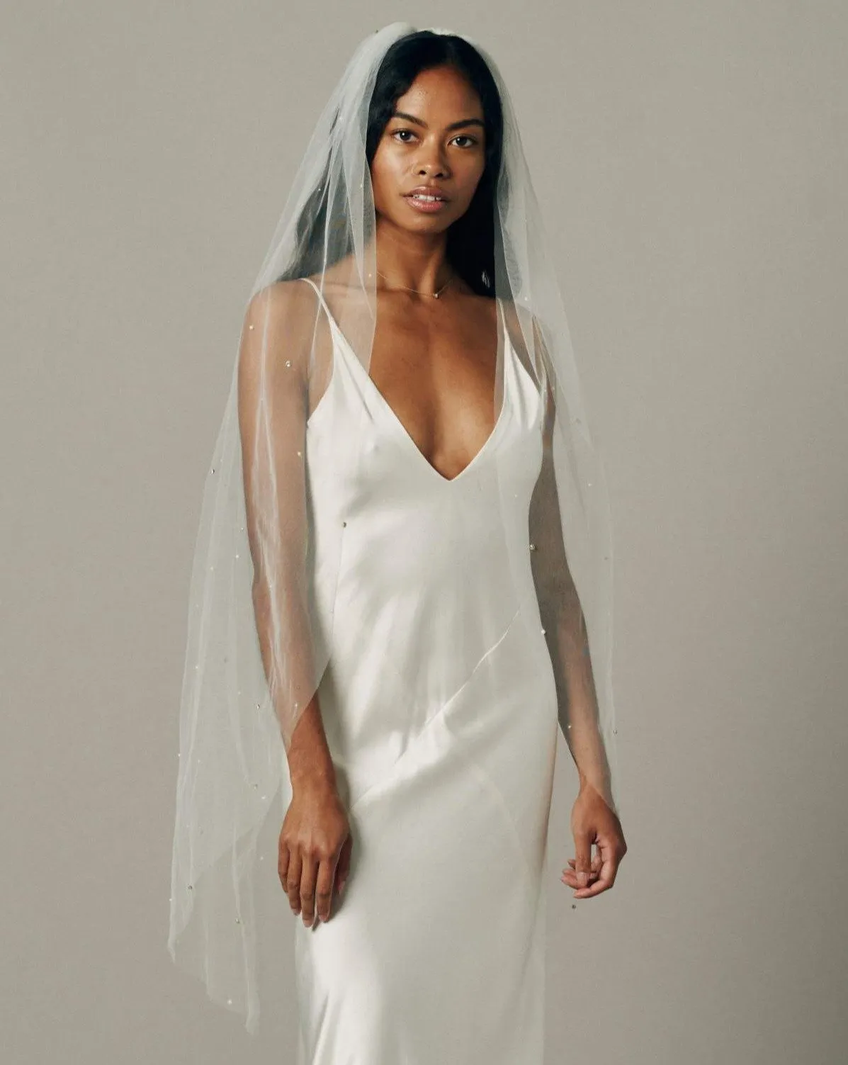 RTS STARDUST PEARL AND CRYSTAL BEADED VEIL