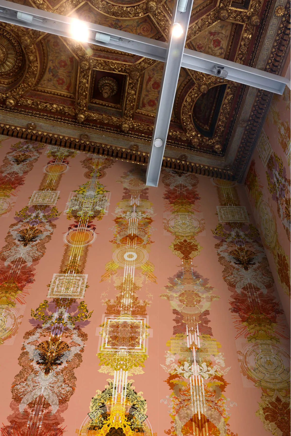 totem damask wallpaper