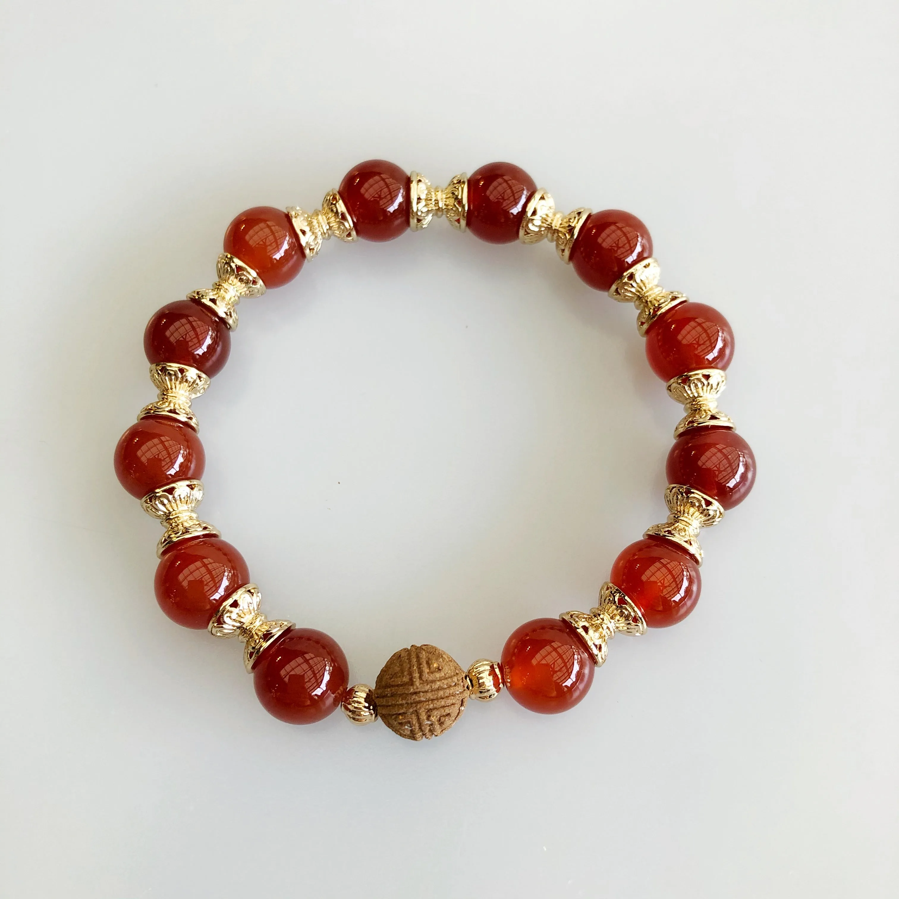 Vintage Style 10mm Carnelian Herbal Bracelet