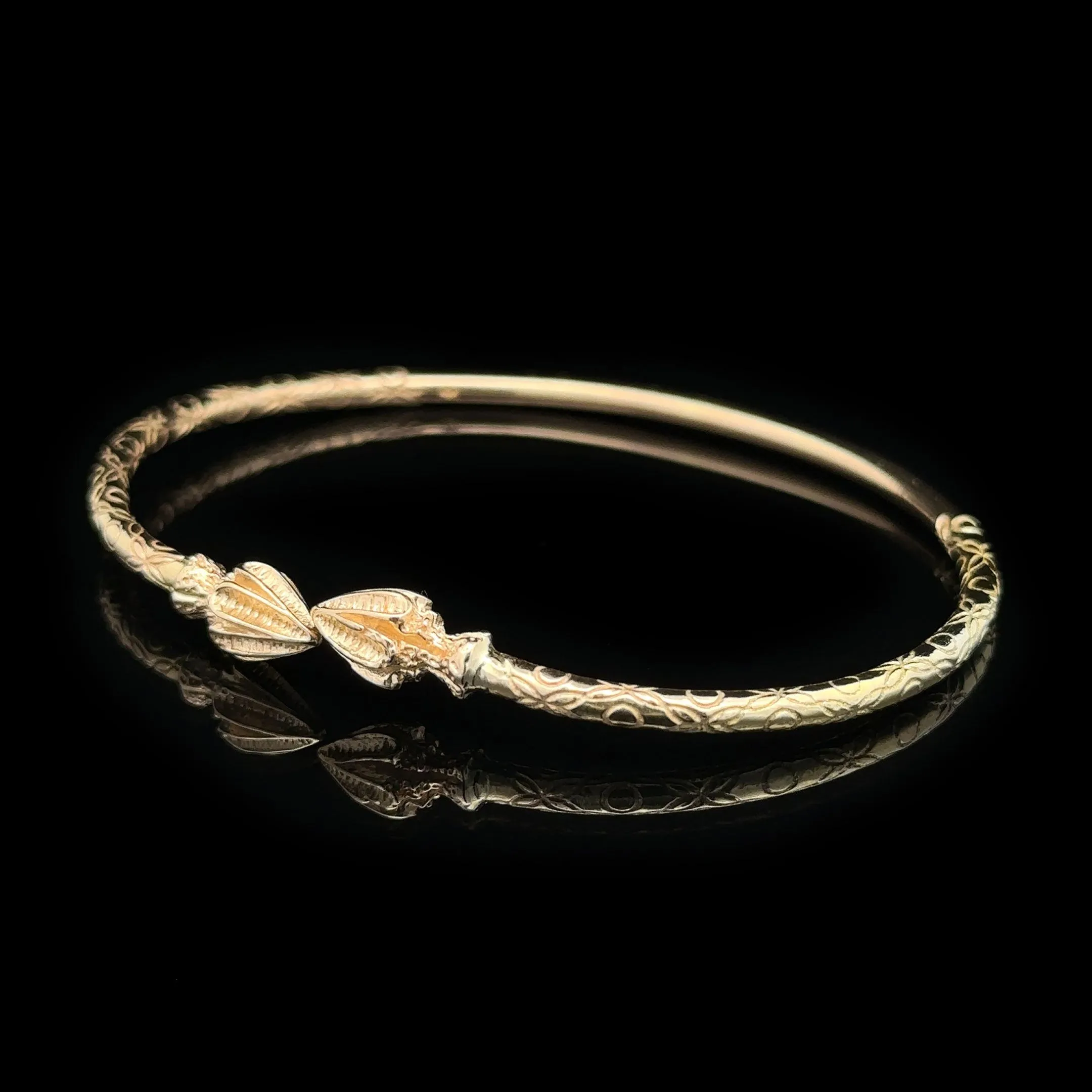 West Indian Bangle - Medium with Fancy Cocoa Heads