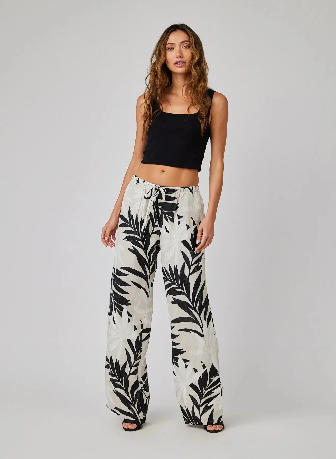 Wide Leg Palm Print Pant