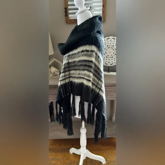Wooden Ships Poncho