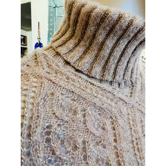 WOP Paris Knit Mohair Turtleneck Sweater  top Sz S Made In France Gold Threads