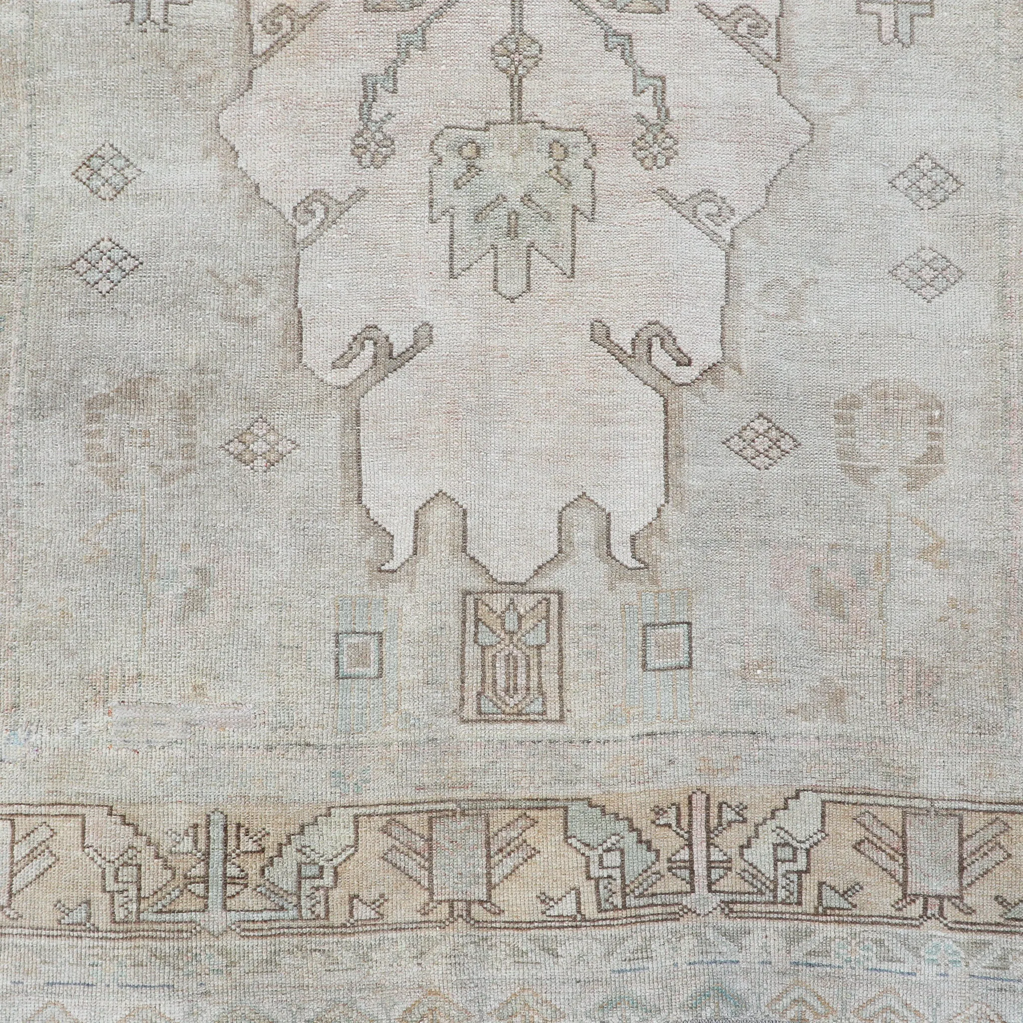 Z112 Handwoven Vintage Rug 3x9’5