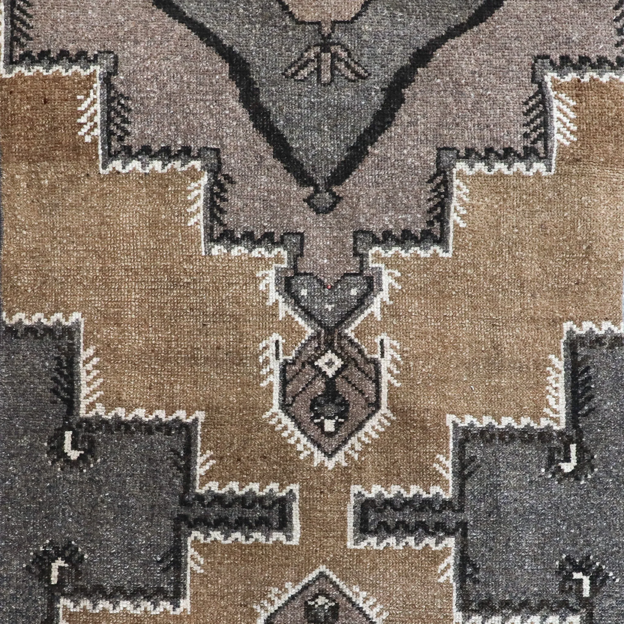 Z306 Handwoven Vintage Rug 2'9x9’2