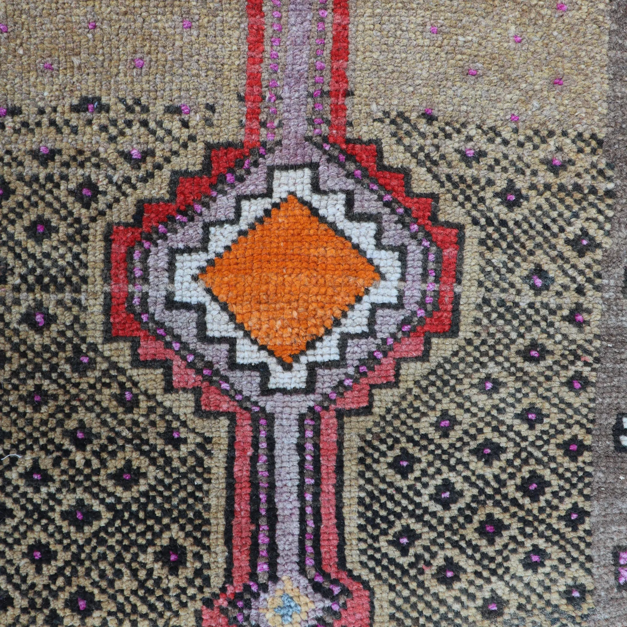 ZM133 Handwoven Vintage Rug 1’9x2’11