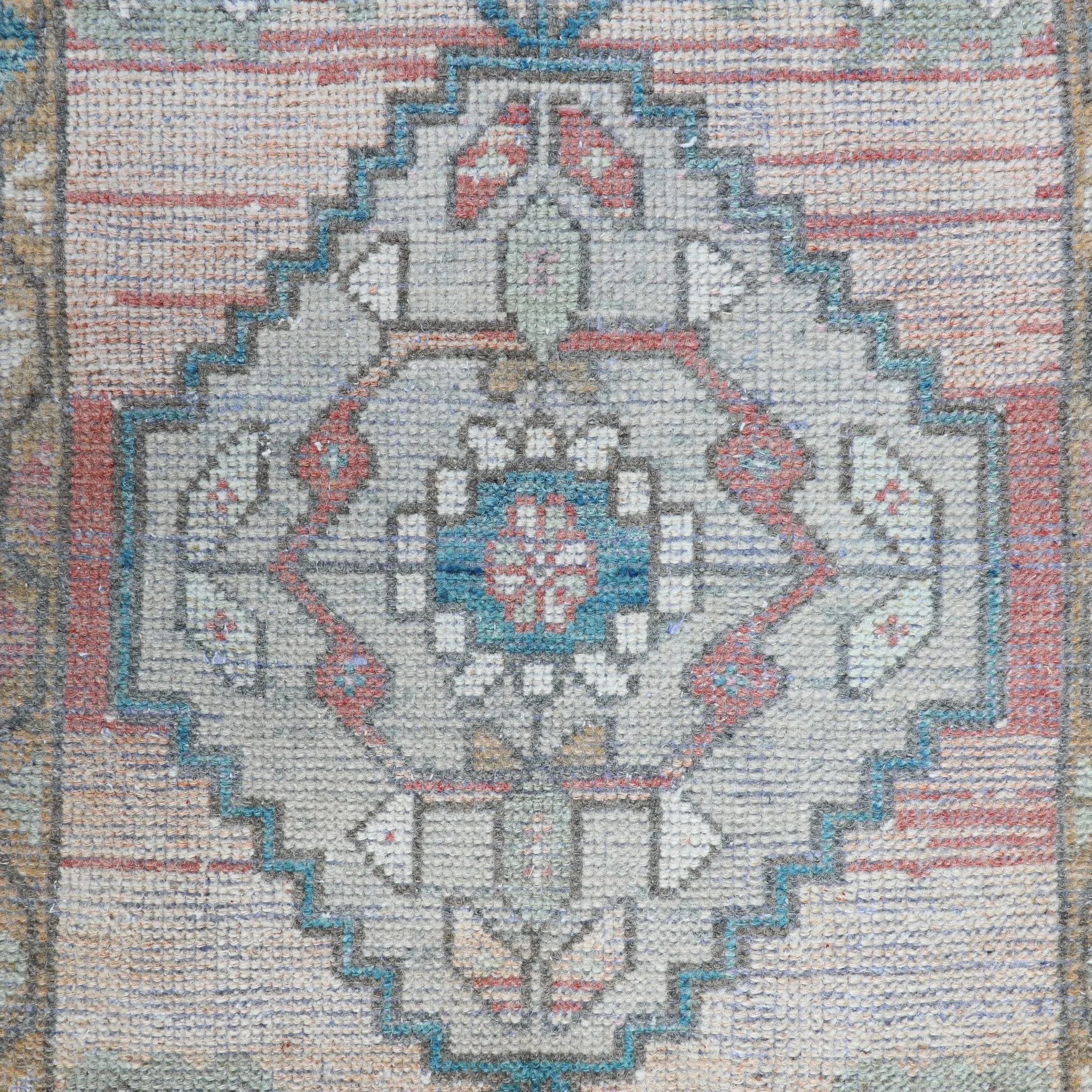 ZM222 Handwoven Vintage Rug 1’7x3'5