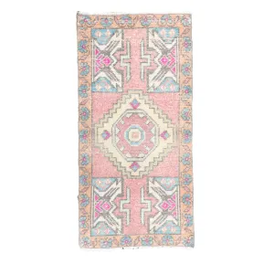 ZM272 Handwoven Vintage Rug 1’5x2’11