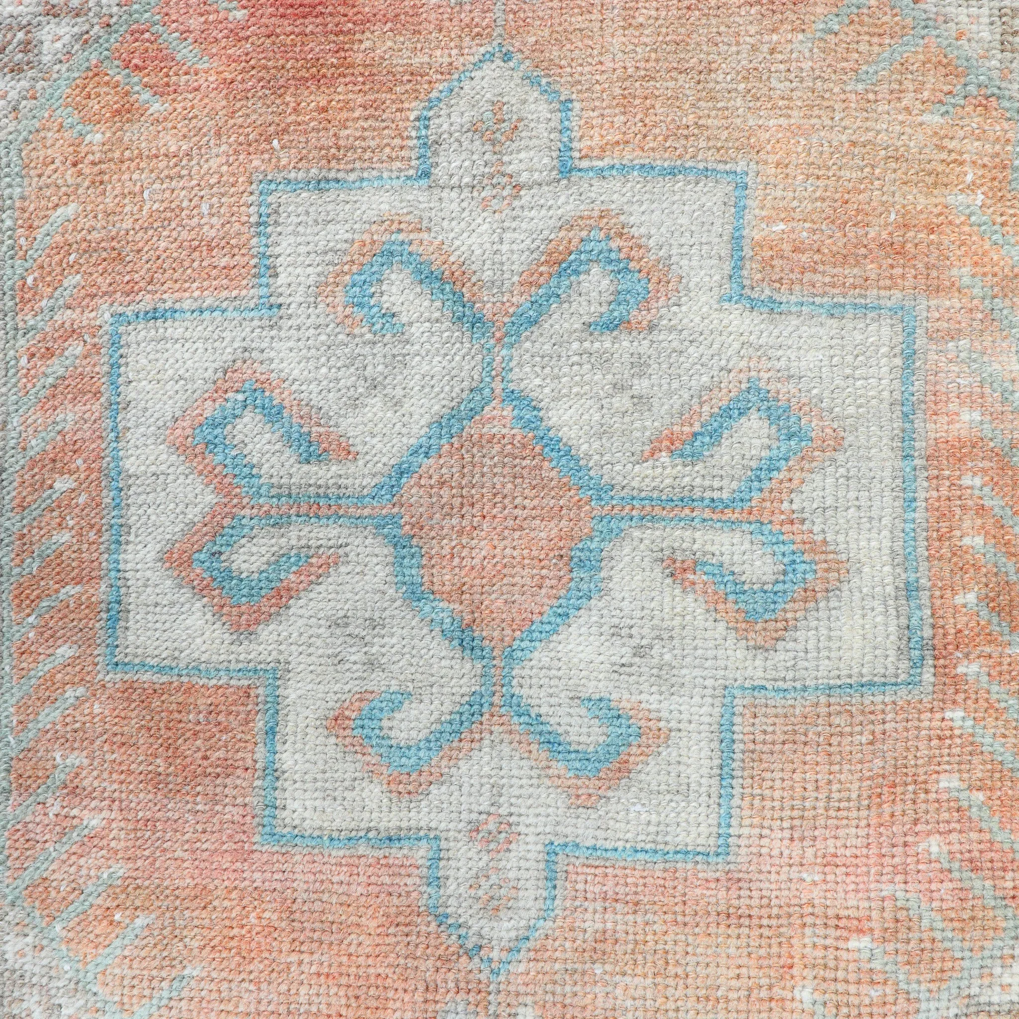 ZM282 Handwoven Vintage Rug 1’11x2'10
