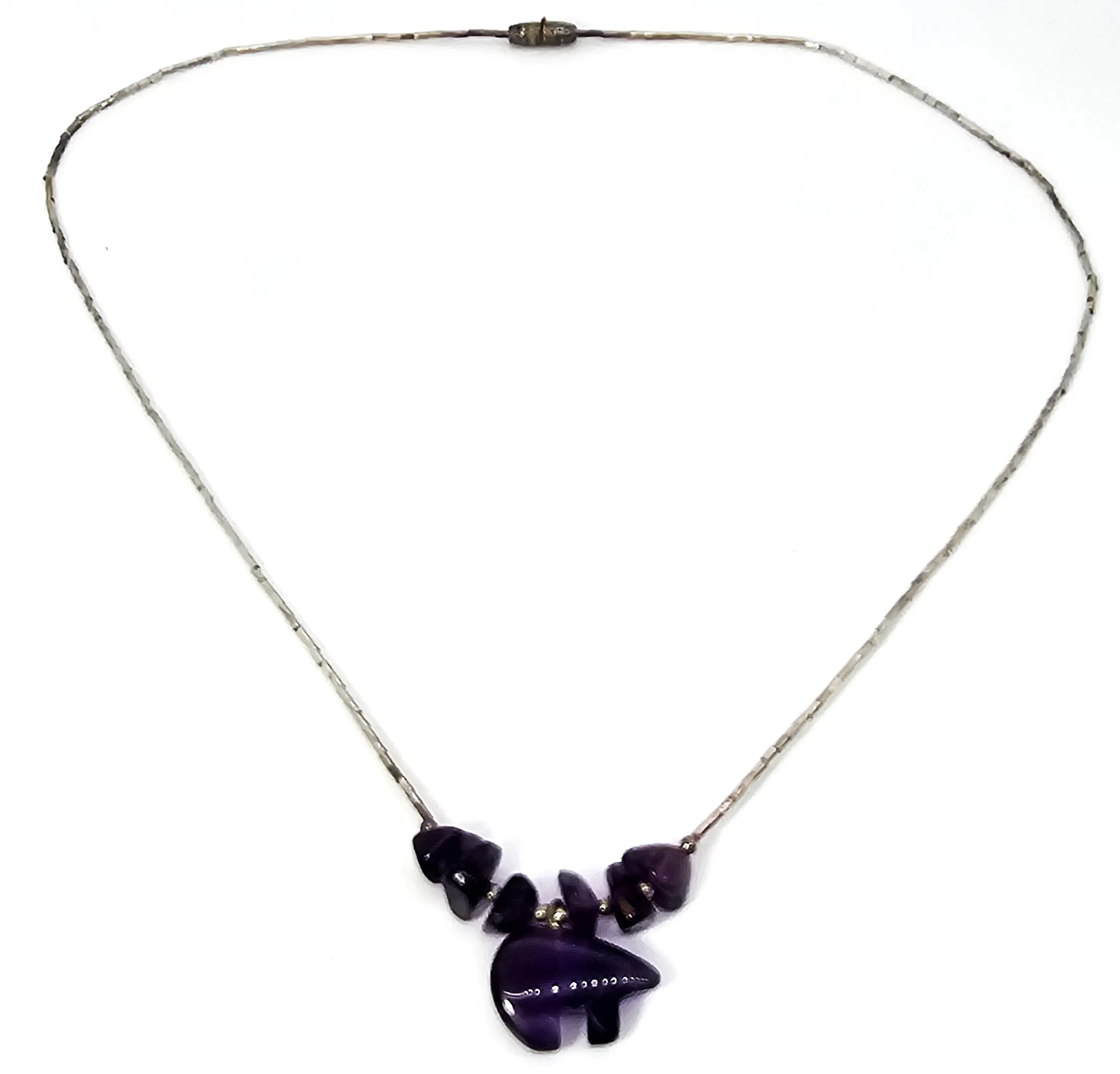 Zuni bear amethyst chip gemstone sterling silver liquid silver vintage necklace